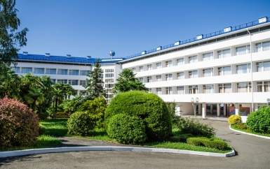 Главный корпус - пансионат Орбита-1